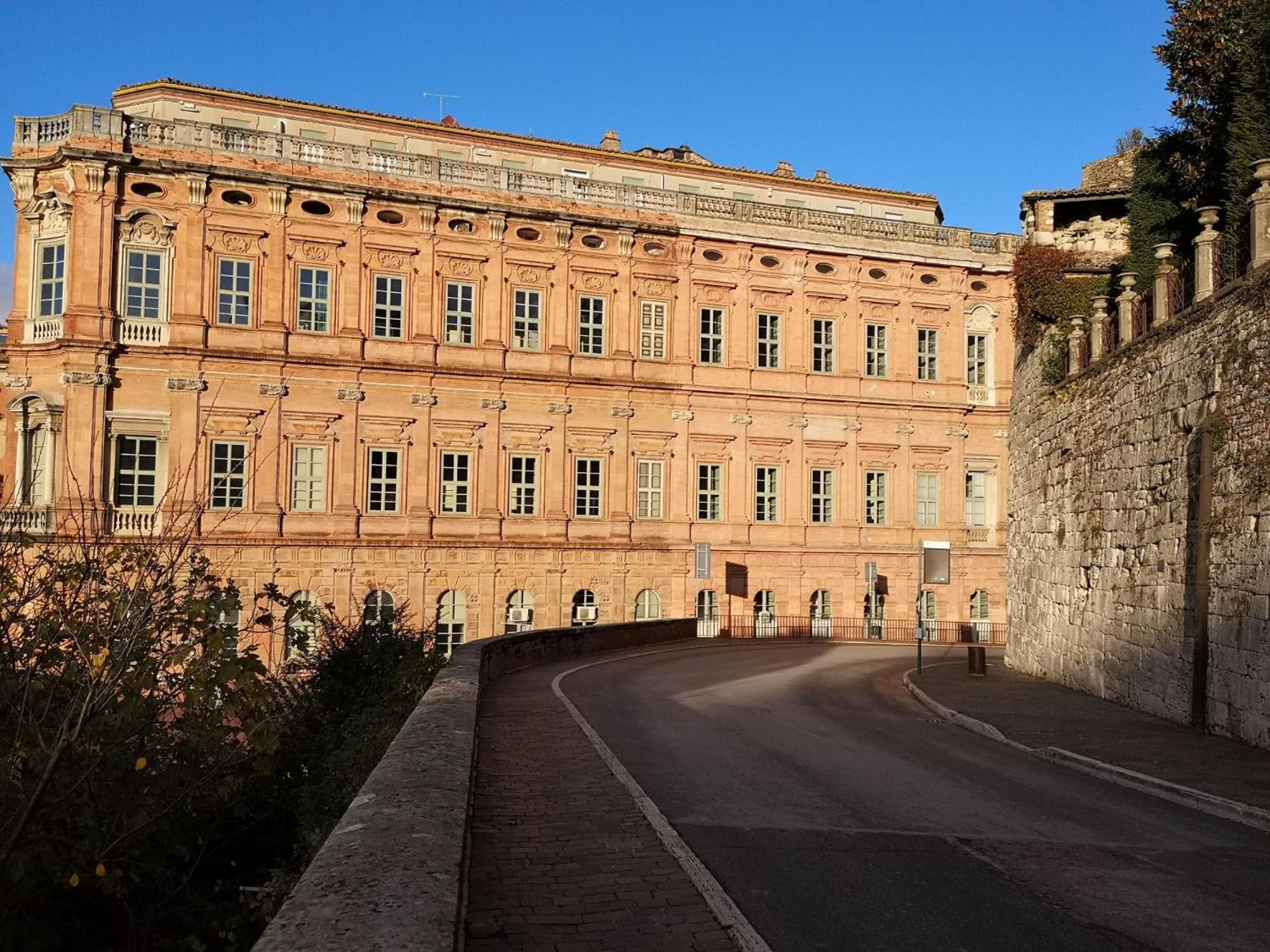 Appartamento Dietro Le Quinte Nel Cuore Di Perugia Exterior photo